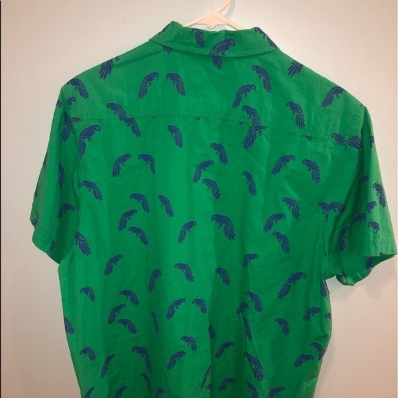 Plugg size large button down shirt green with parrot graphics - Picture 4 of 12
